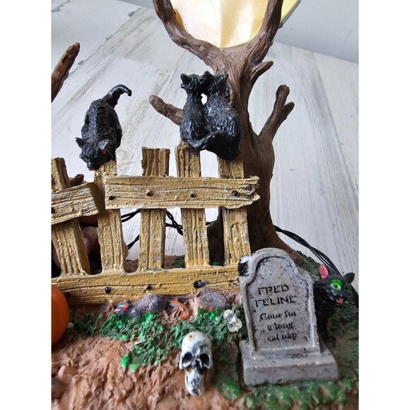 Lemax cat moon happy howl-o-ween fence feline Halloween village decor light up b - Picture 12 of 12
